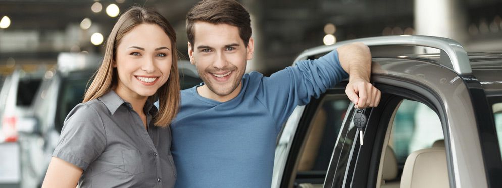 happy-used-car-financing-couple